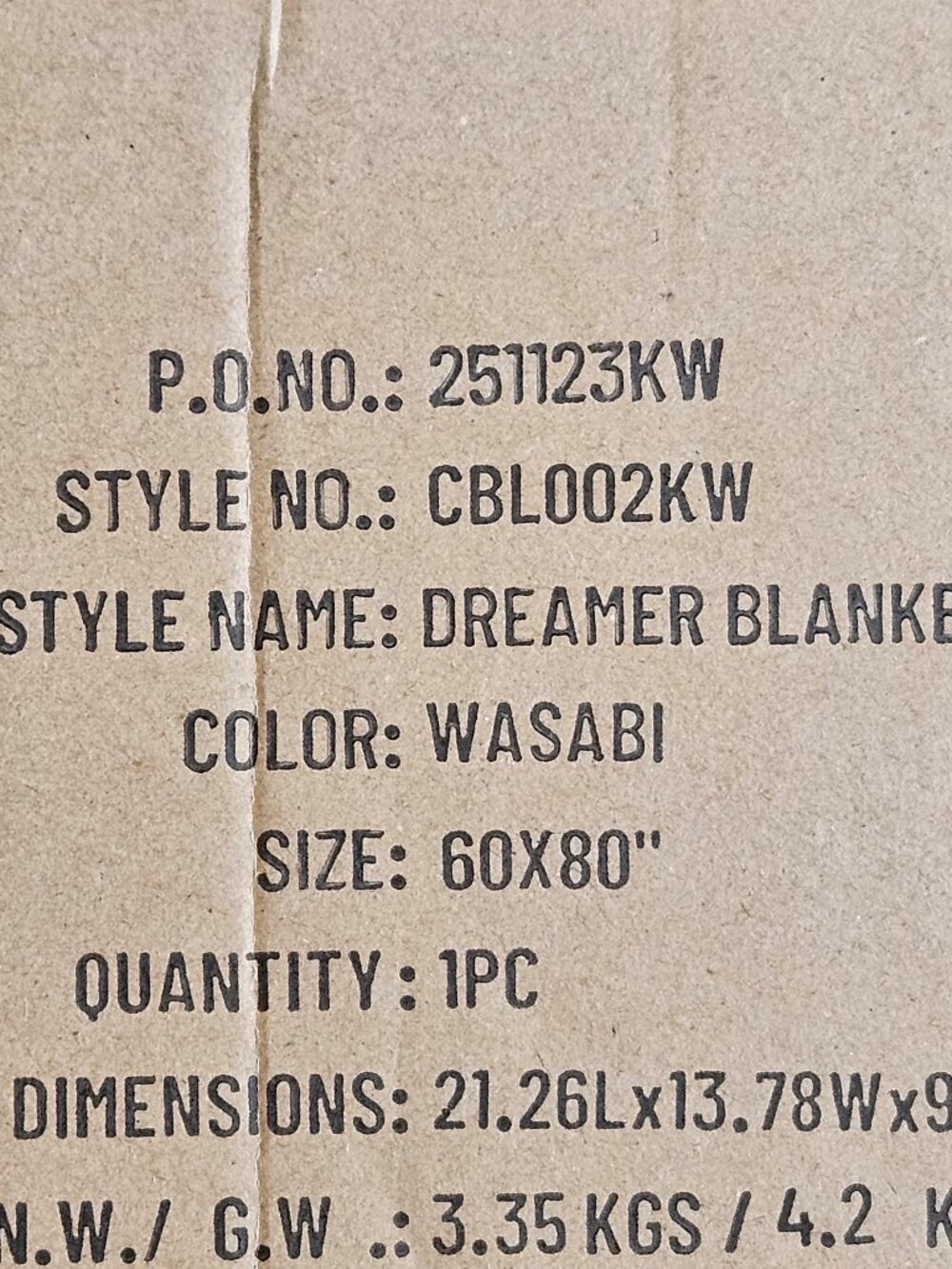 Comfrt Wasabi Dreamer Blanket - Picture 6 of 9